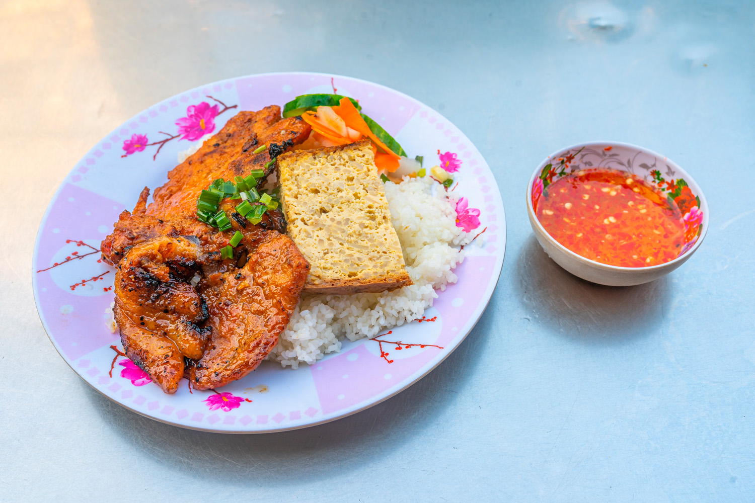 Grill pork chop rice - Vietnamese Com Tam